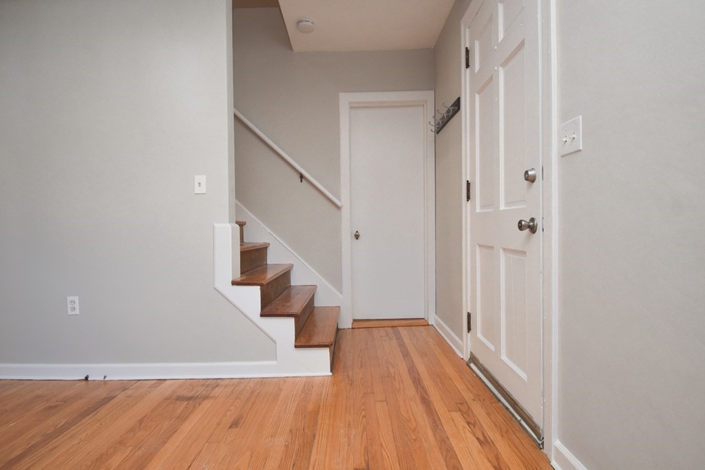 258 Shawmut Street Springfield, MA 01108 - Photo 25 of 38