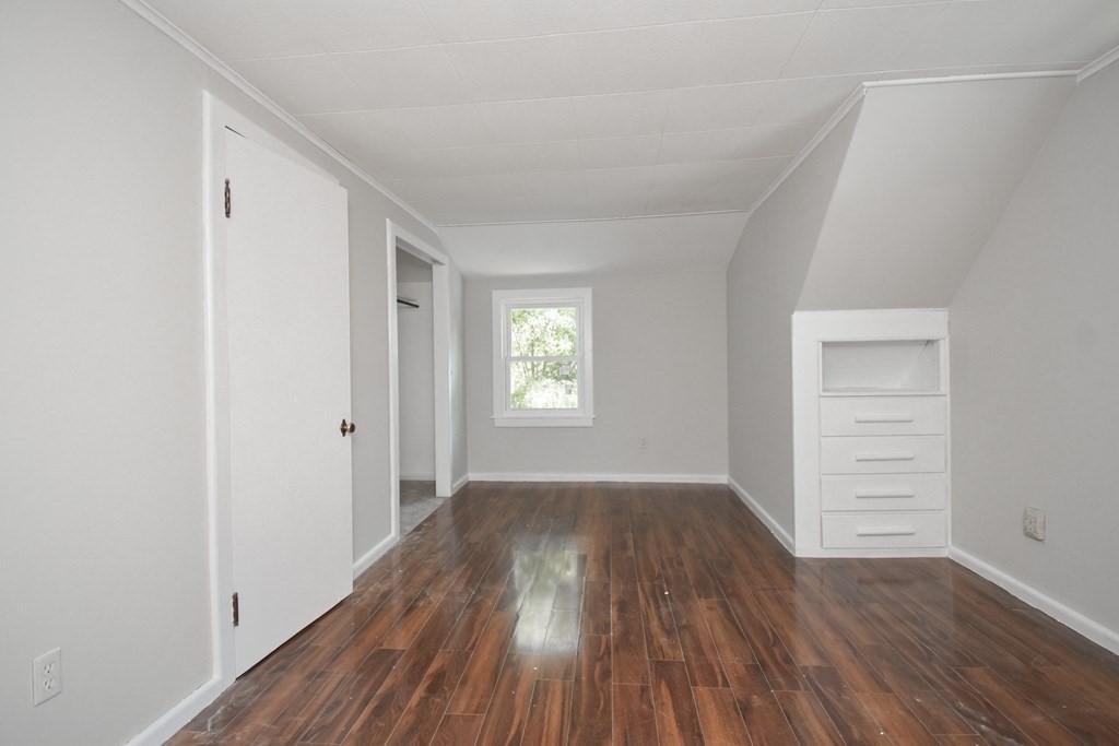 258 Shawmut Street Springfield, MA 01108 - Photo 31 of 38