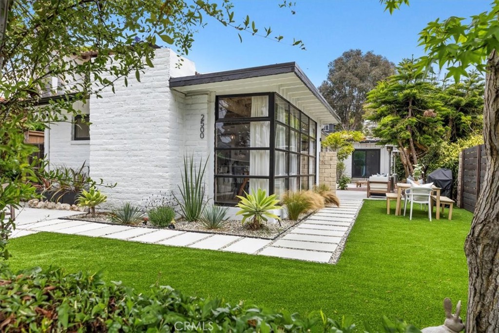 2500 Pine Avenue Manhattan Beach, CA 90266 - Photo 3 of 28