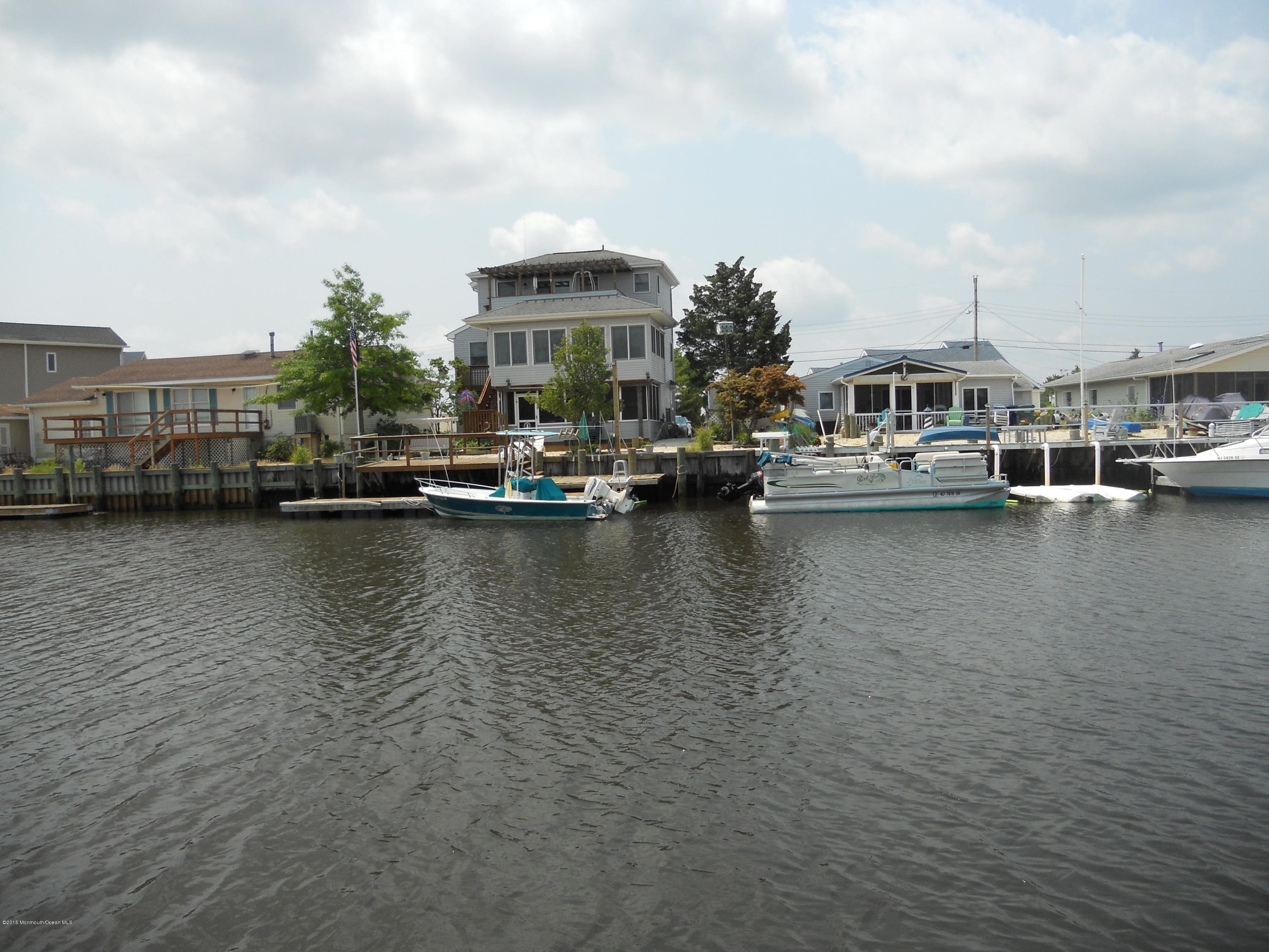 13 East Pimlico Road Little Egg Harbor, NJ 08087 - Photo 2 of 26 Great Location