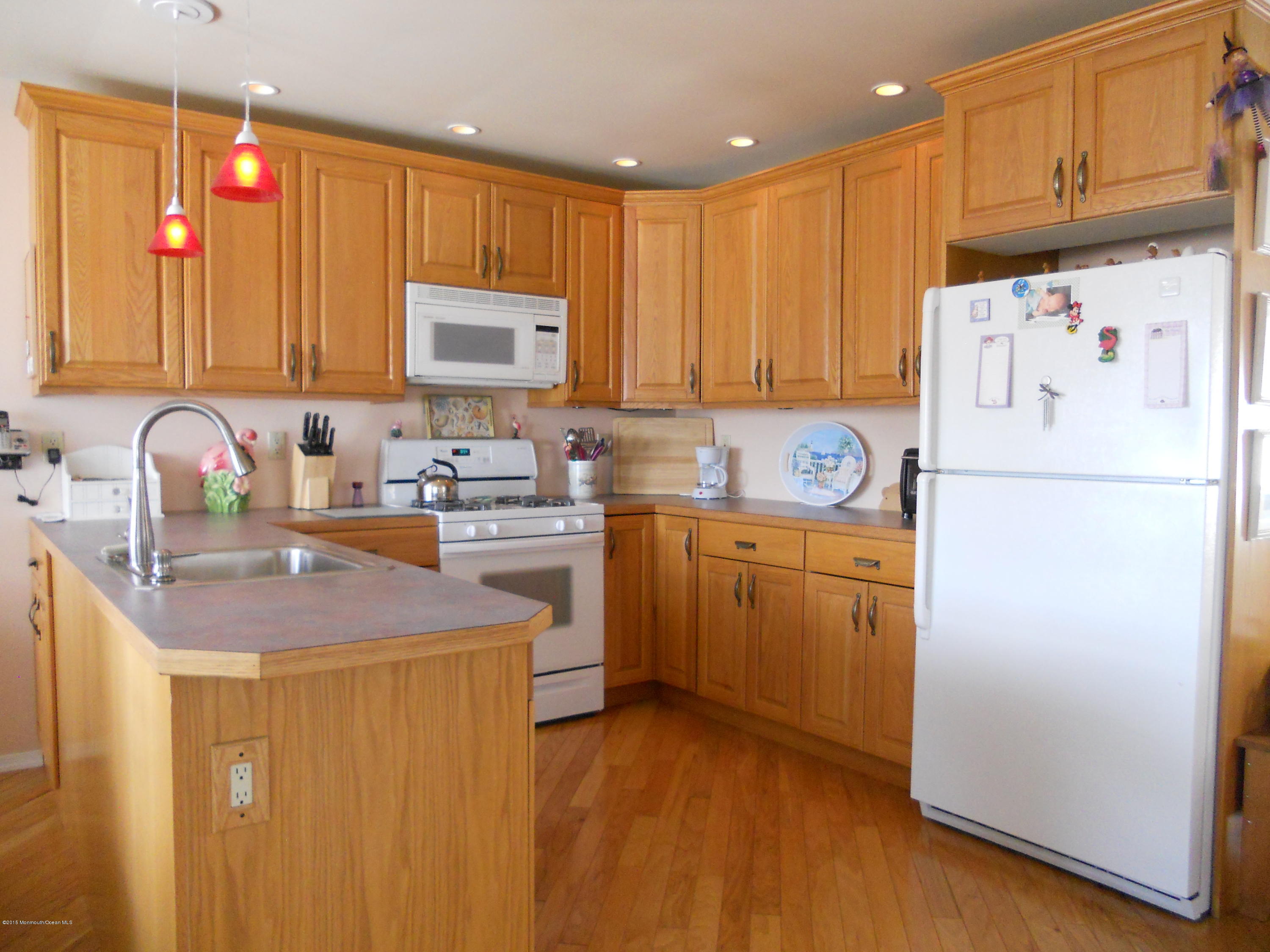 13 East Pimlico Road Little Egg Harbor, NJ 08087 - Photo 5 of 26 Kitchen