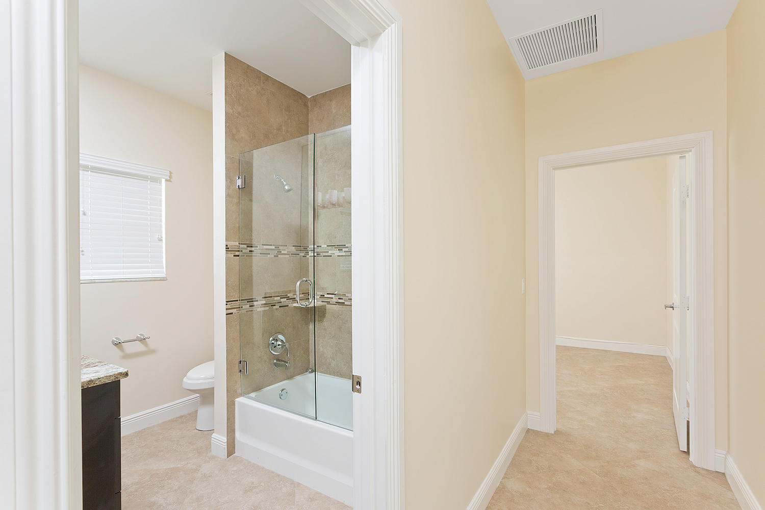 26 Pinehurst Lane Boca Raton, FL 33431 - Photo 29 of 36 29_Bathroom2