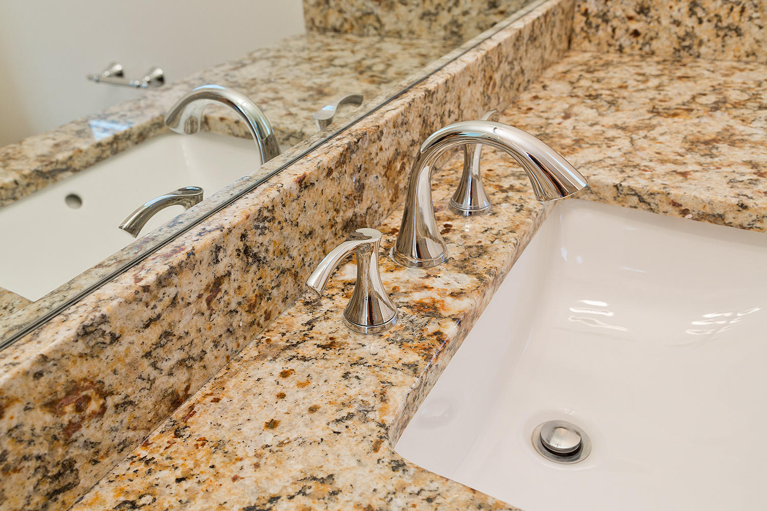 26 Pinehurst Lane Boca Raton, FL 33431 - Photo 30 of 36 30_Faucet3