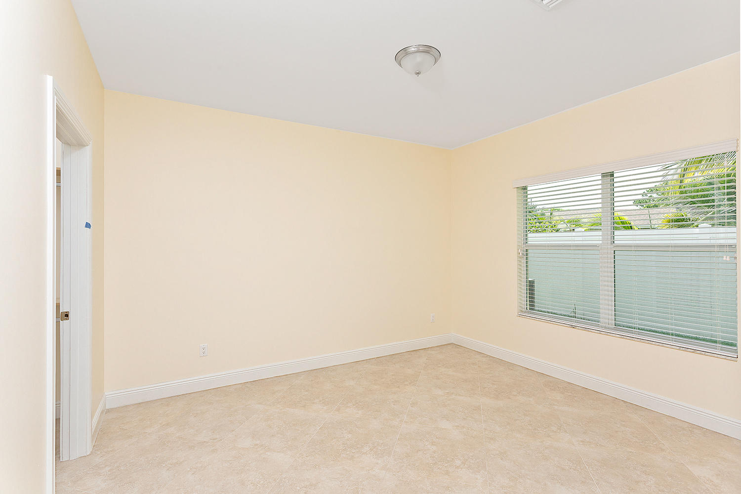 26 Pinehurst Lane Boca Raton, FL 33431 - Photo 9 of 36 09_Bedroom4_1