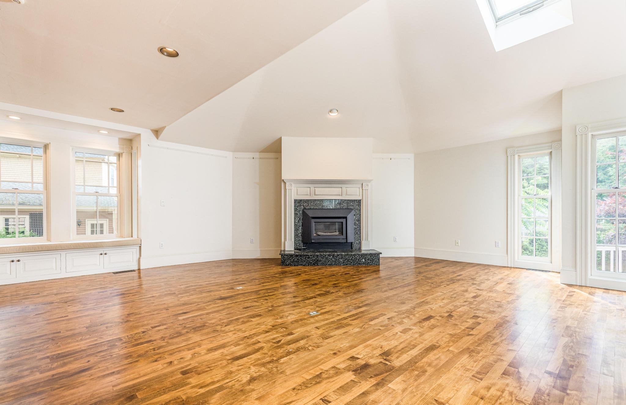 74 Court Street Exeter, NH 03833 - Photo 14 of 33 Gallery Image 14