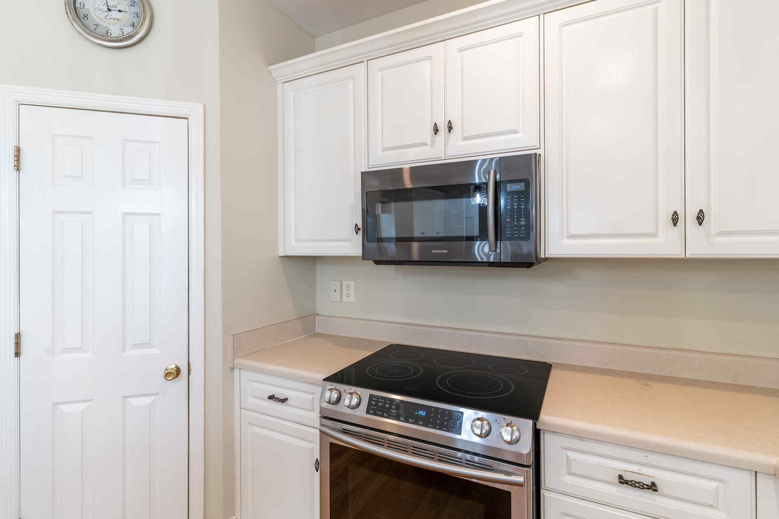 523 Farmington Circle Evans, GA 30809 - Photo 9 of 40 39_03.24.2026 01 523-farmington-cir (su