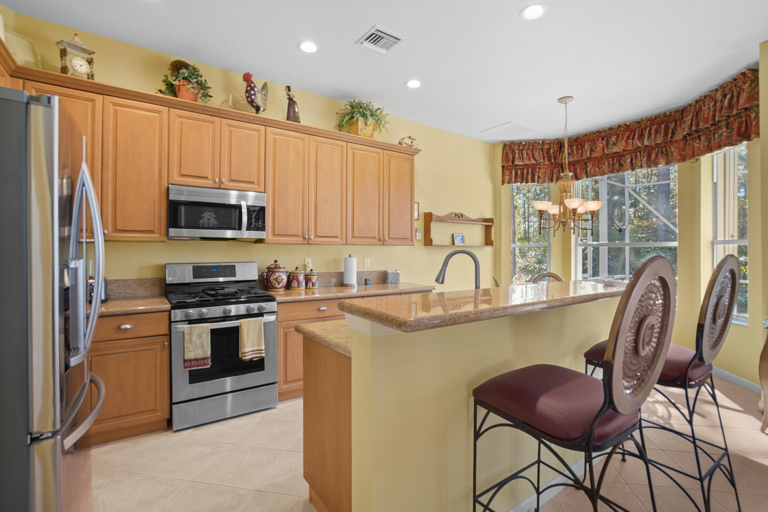 333 Springview Loop Port St. Lucie, FL 34986 - Photo 6 of 76 Kitchen