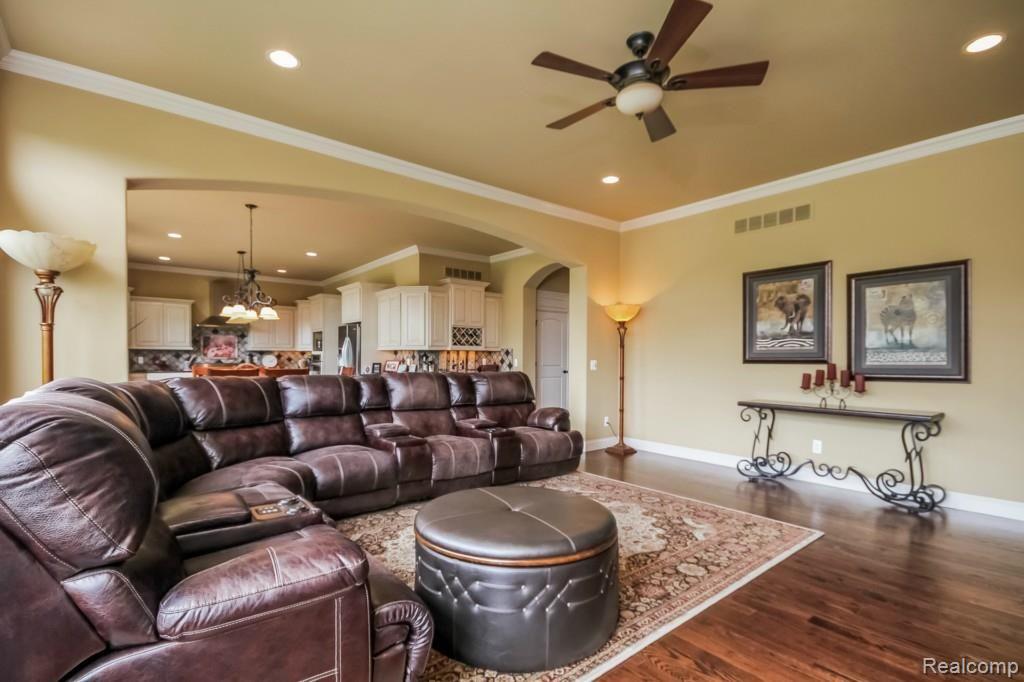 1581 Traceky Drive Rochester Hills, MI 48306 - Photo 12 of 67