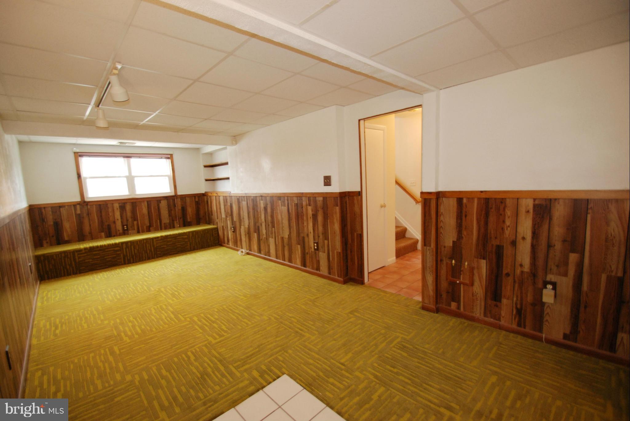 7754 Notley Road Pasadena, MD 21122 - Photo 16 of 30 Family Room / Recreational Room