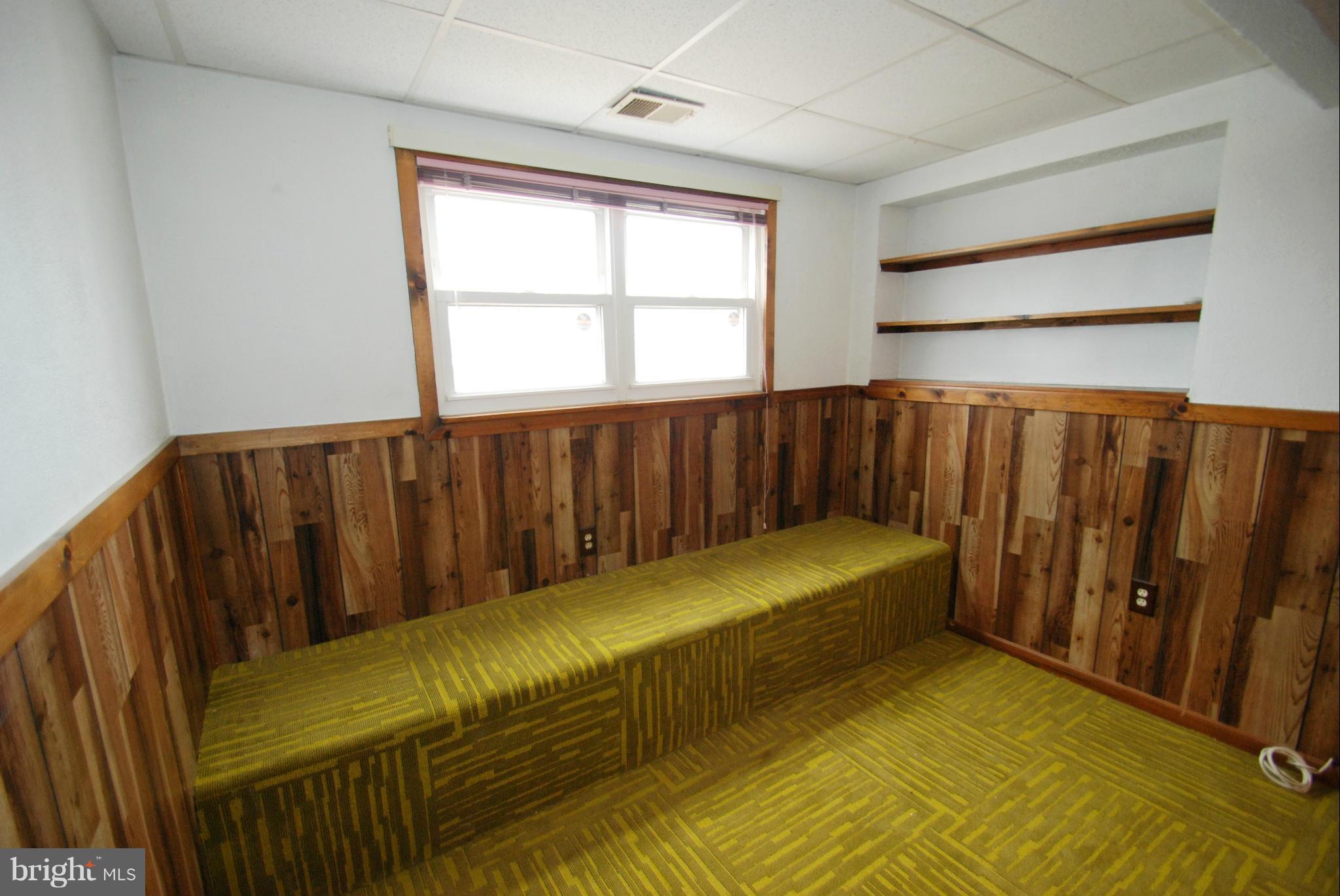 7754 Notley Road Pasadena, MD 21122 - Photo 18 of 30 Family Room / Recreational Room