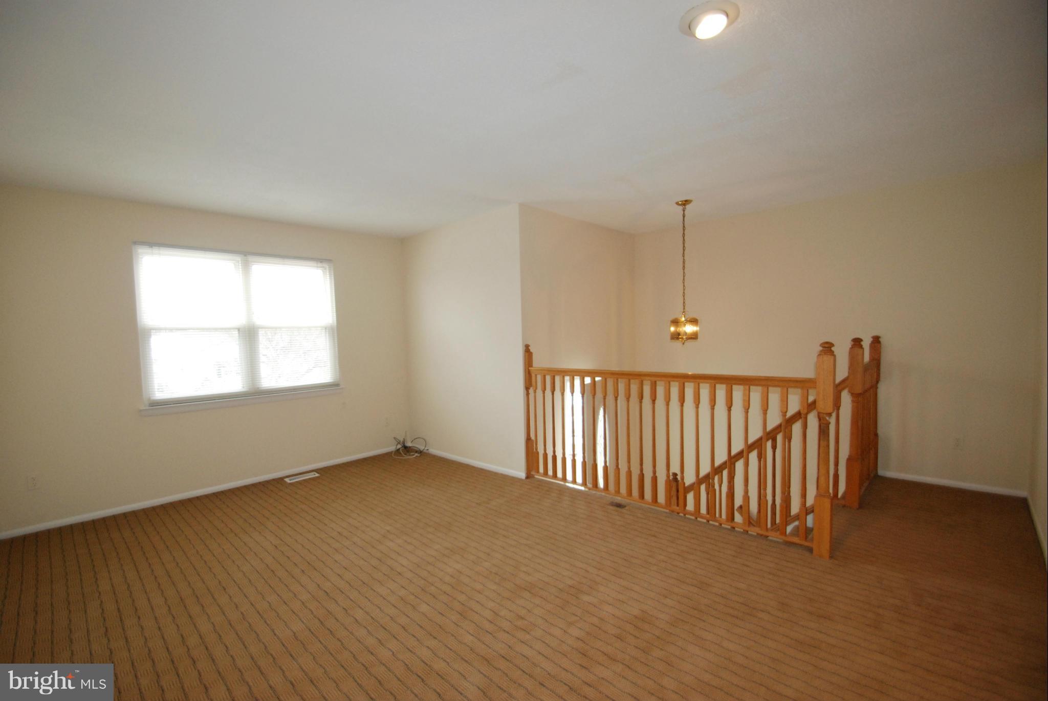 7754 Notley Road Pasadena, MD 21122 - Photo 3 of 30 Living Room