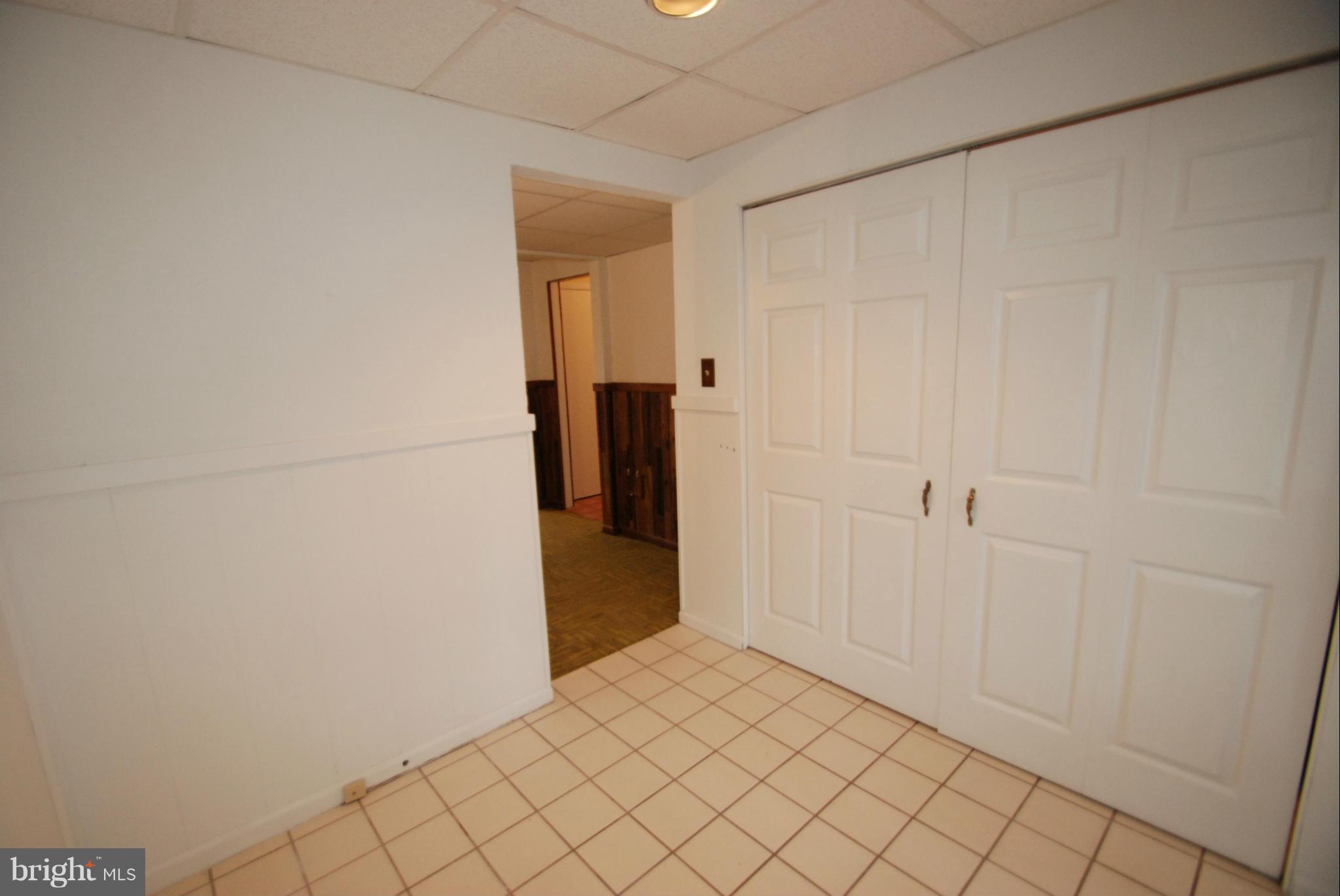 7754 Notley Road Pasadena, MD 21122 - Photo 23 of 30 Laundry Room / Mud Room
