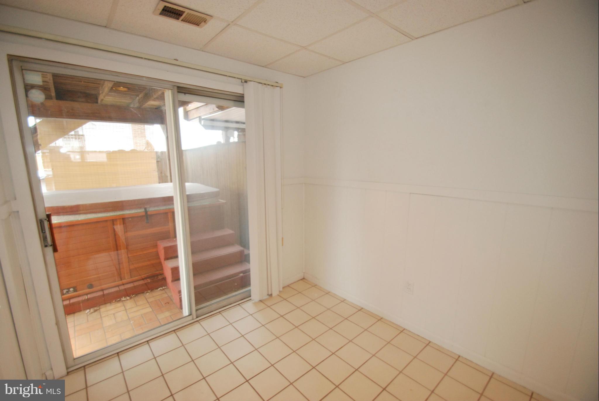 7754 Notley Road Pasadena, MD 21122 - Photo 25 of 30 Laundry Room / Mud Room