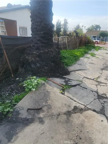 $250,000 | 1433 West 151st Street, Compton, CA 90220