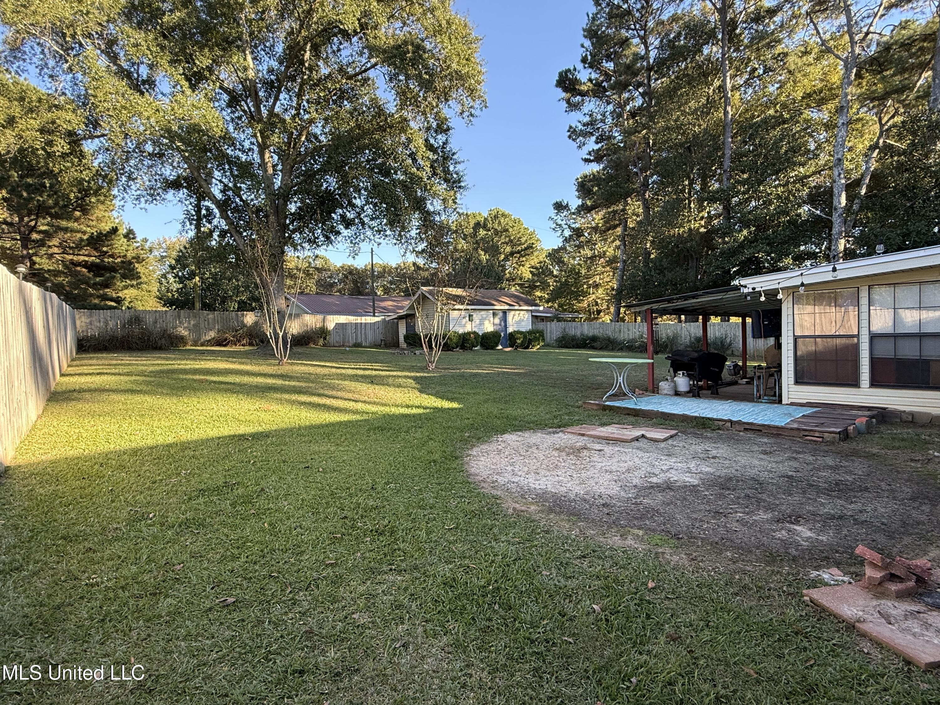171 Colonial Circle Magee, MS 39111 - Photo 24 of 24 IMG_5472