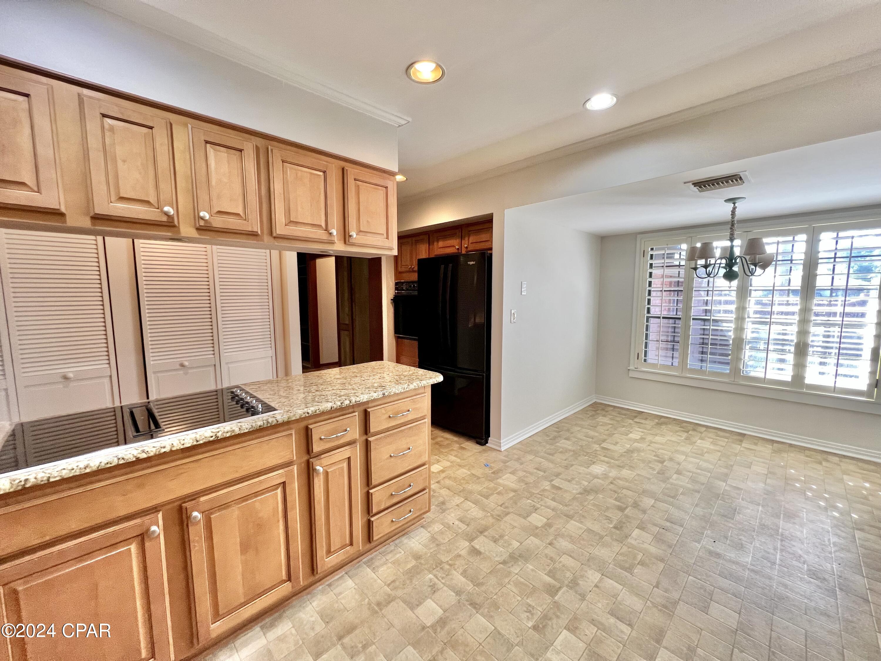 2402 Ashland Road Panama City, FL 32405 - Photo 9 of 23 Gallery Image 9