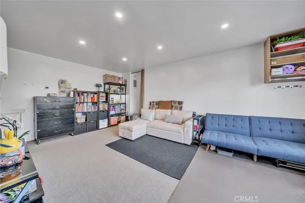$382,000 | 3000 Vineland Avenue, Unit 10, Baldwin Park, CA 91706