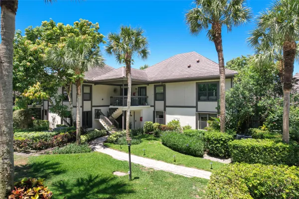 $9,500 | 2835 Polo Island Drive, Unit H103, Wellington, FL 33414