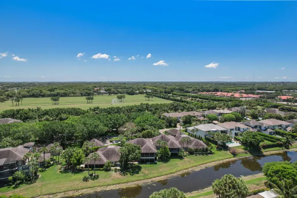 $9,500 | 2835 Polo Island Drive, Unit H103, Wellington, FL 33414