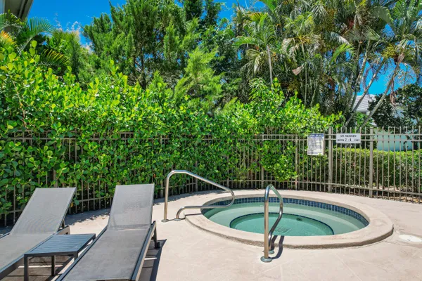 $9,500 | 2835 Polo Island Drive, Unit H103, Wellington, FL 33414