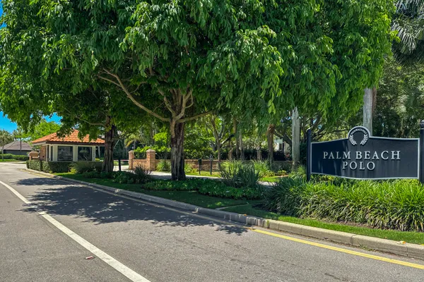 $9,500 | 2835 Polo Island Drive, Unit H103, Wellington, FL 33414