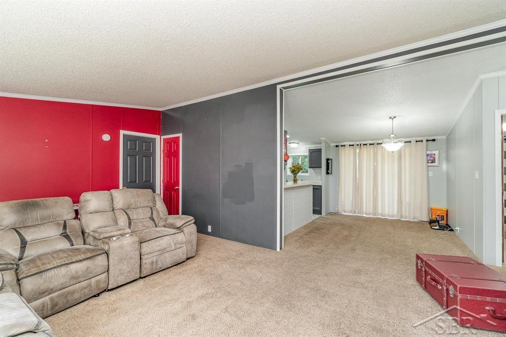 939 South Dearing Road Midland, MI 48640 - Photo 7 of 27 50150566-1ab72c95-2c4c-4895-b5e3-4f8c12bb1262.JPG