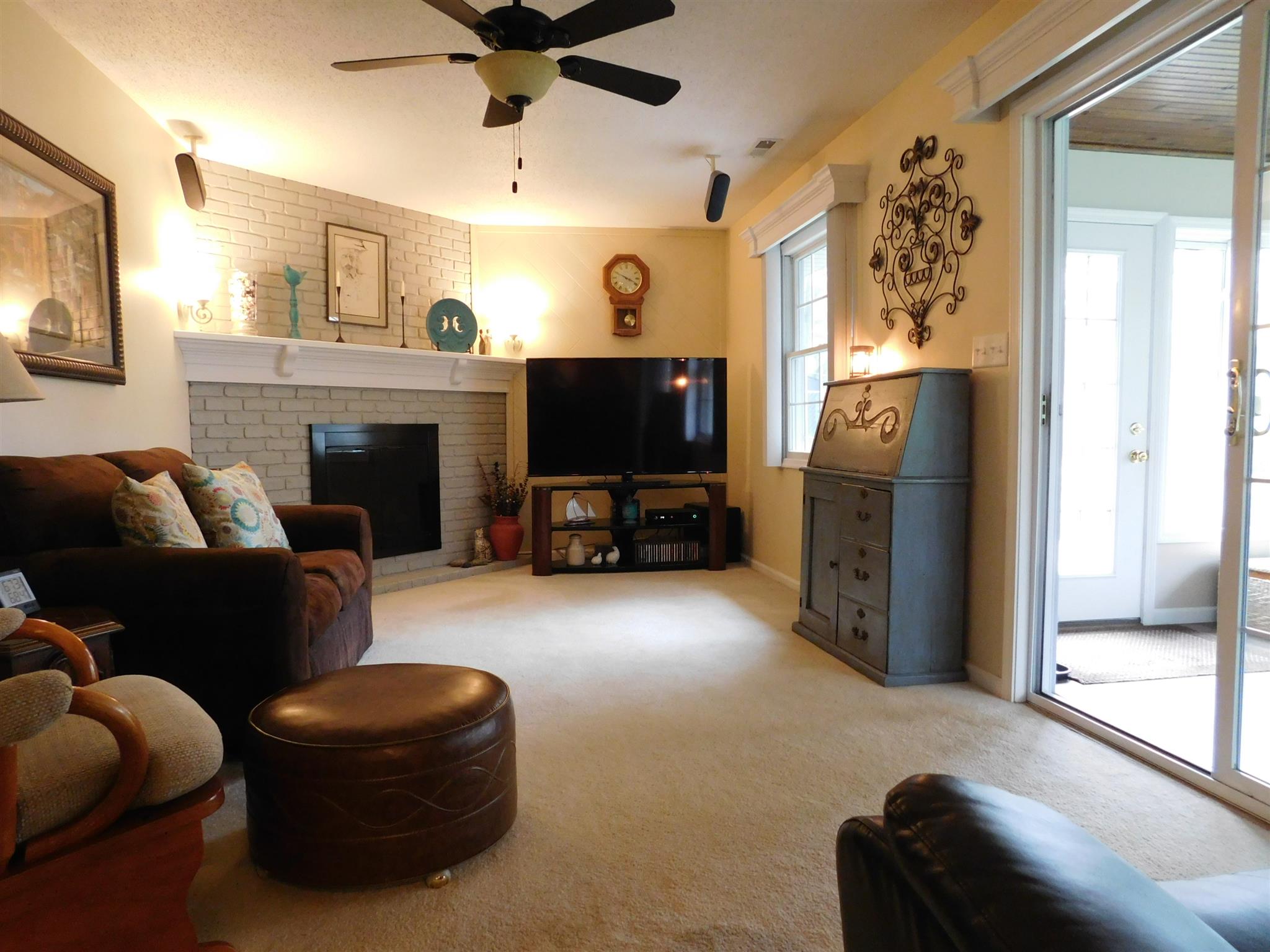 6705 East Cornelius Road Syracuse, IN 46567 - Photo 17 of 36 Gallery Image 17