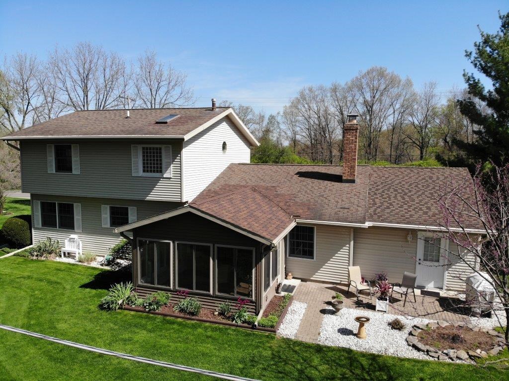 6705 East Cornelius Road Syracuse, IN 46567 - Photo 4 of 36 Gallery Image 4