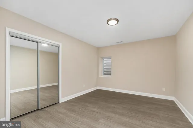 $1,275,000 | 1001 Woods Place, Alexandria, VA 22302