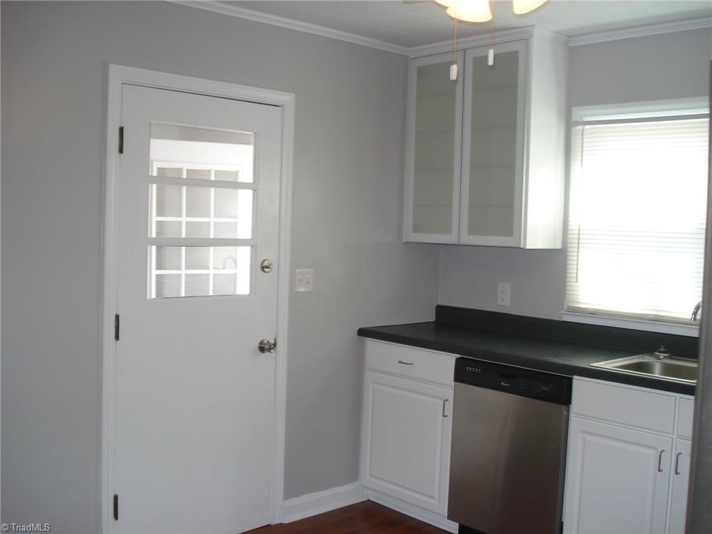 2721 Allen Jay Road High Point, NC 27263 - Photo 4 of 15 Gallery Image 4