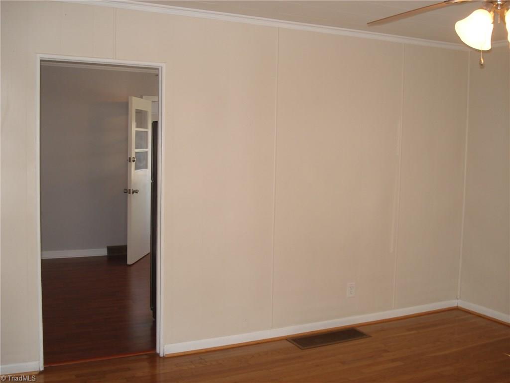 2721 Allen Jay Road High Point, NC 27263 - Photo 6 of 15 Gallery Image 6