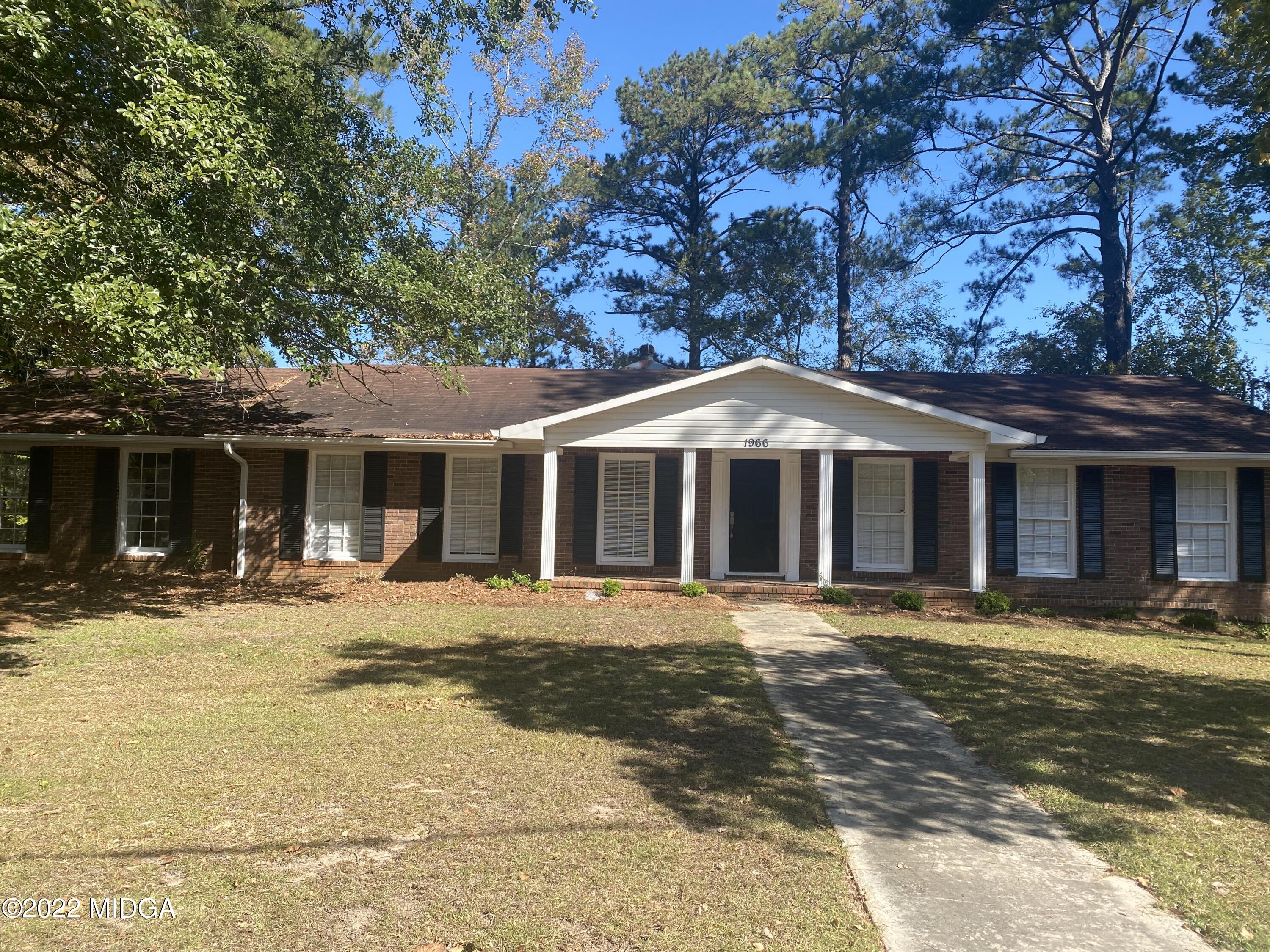 1966 Wood Valley Road Macon, GA 31211 - Photo 2 of 15 IMG_0637