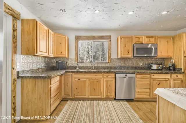 $2,999,000 | 807 Merna North Beaver Road, Daniel, WY 83115