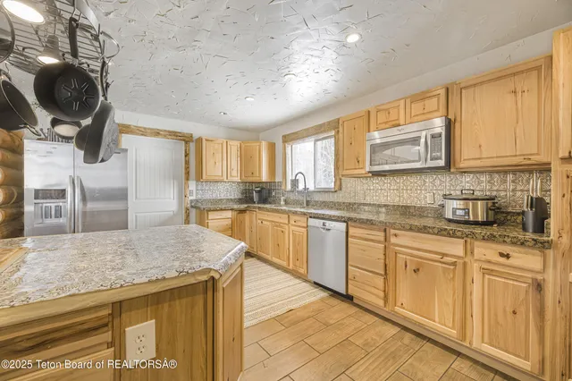 $2,999,000 | 807 Merna North Beaver Road, Daniel, WY 83115