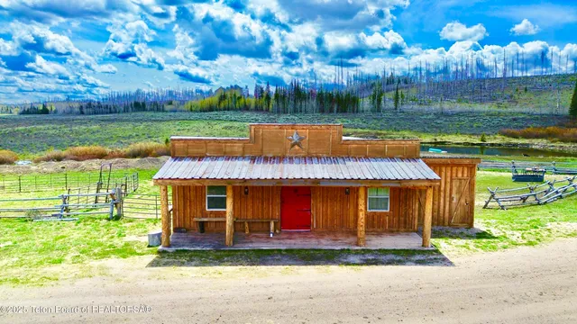 $2,999,000 | 807 Merna North Beaver Road, Daniel, WY 83115