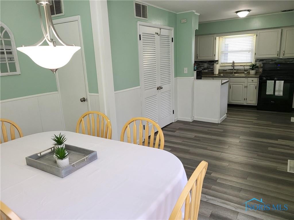 209 Springbrook Drive Findlay, OH 45840 - Photo 2 of 13 Gallery Image 2