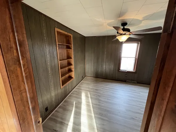$189,000 | 20 South Main Street, McGregor, MN 55760