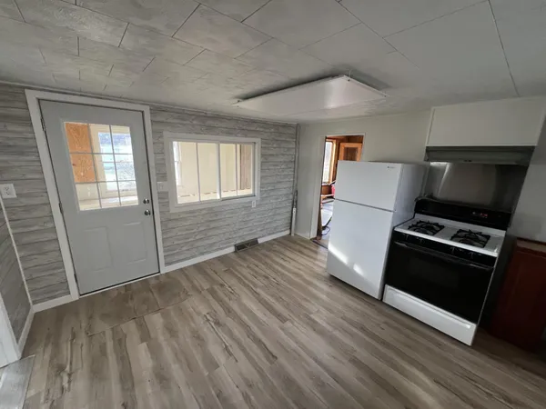 $189,000 | 20 South Main Street, McGregor, MN 55760