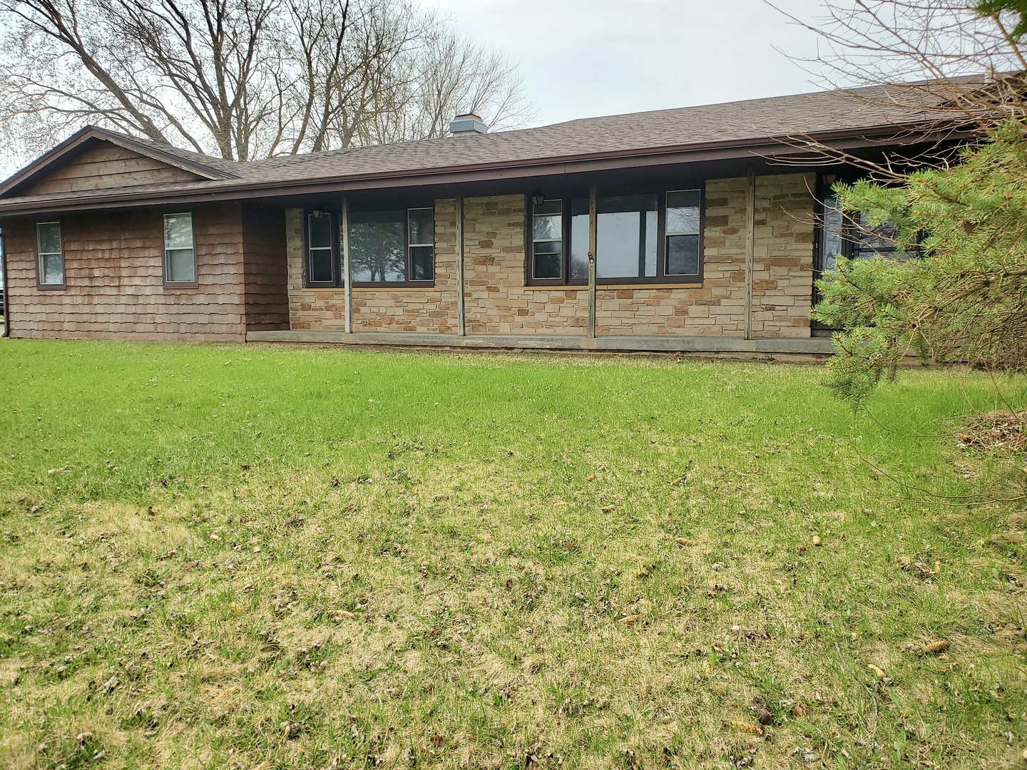 6720 Latham Road Rockford, IL 61101 - Photo 3 of 23