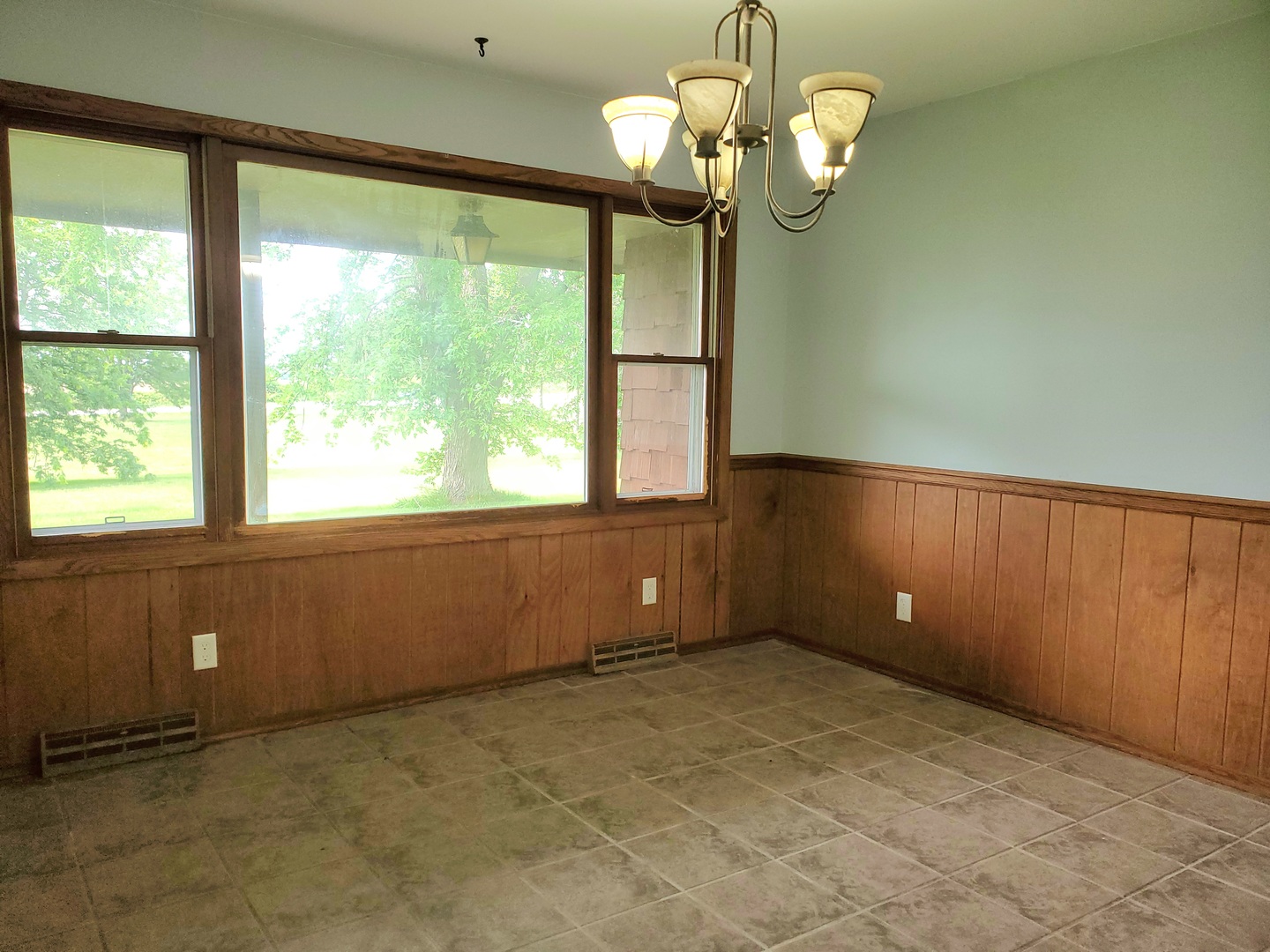 6720 Latham Road Rockford, IL 61101 - Photo 7 of 23