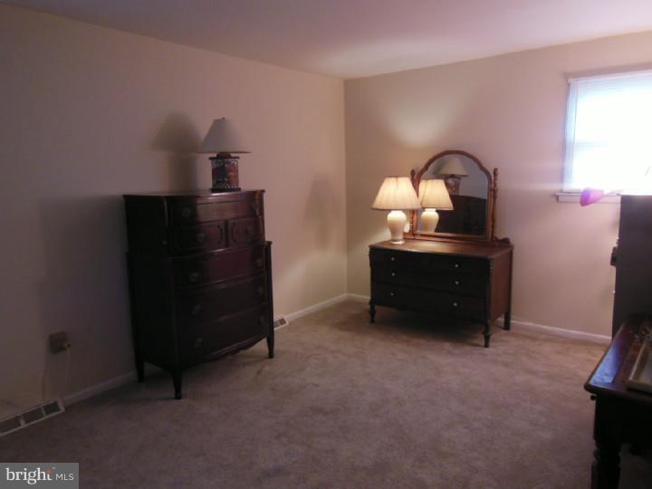 762 Ivyland Road Warminster, PA 18974 - Photo 12 of 17 Gallery Image 12
