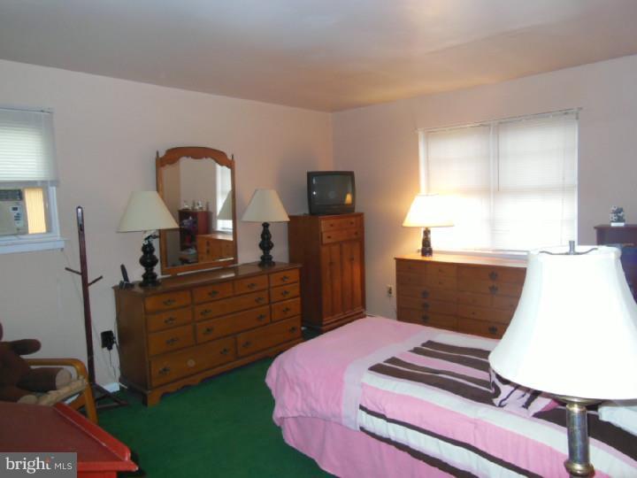 762 Ivyland Road Warminster, PA 18974 - Photo 13 of 17 Gallery Image 13