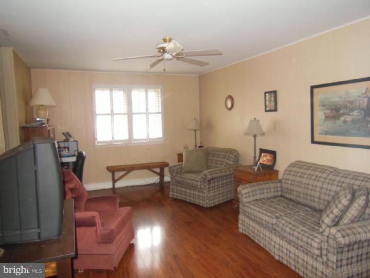 762 Ivyland Road Warminster, PA 18974 - Photo 6 of 17 Gallery Image 6