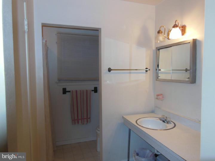 762 Ivyland Road Warminster, PA 18974 - Photo 10 of 17 Gallery Image 10
