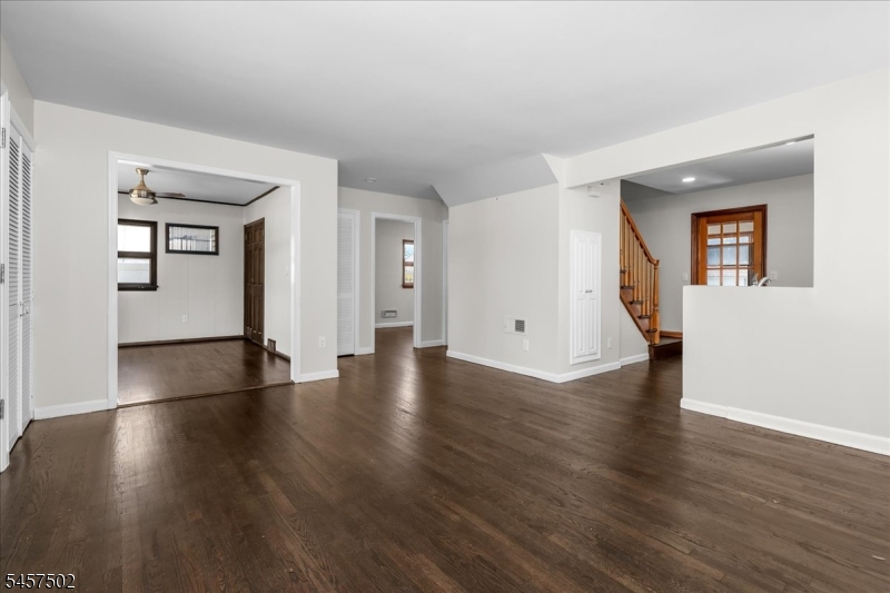 13 Windbeam Road Riverdale, NJ 07457 - Photo 5 of 45 Gallery Image 5