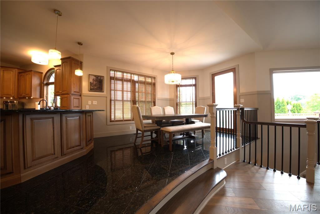 823 Ridge Road Waterloo, IL 62298 - Photo 14 of 94