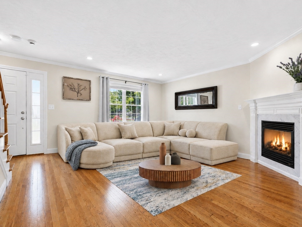 189 Grove Street, Unit 2 Waltham, MA 02453 - Photo 2 of 30