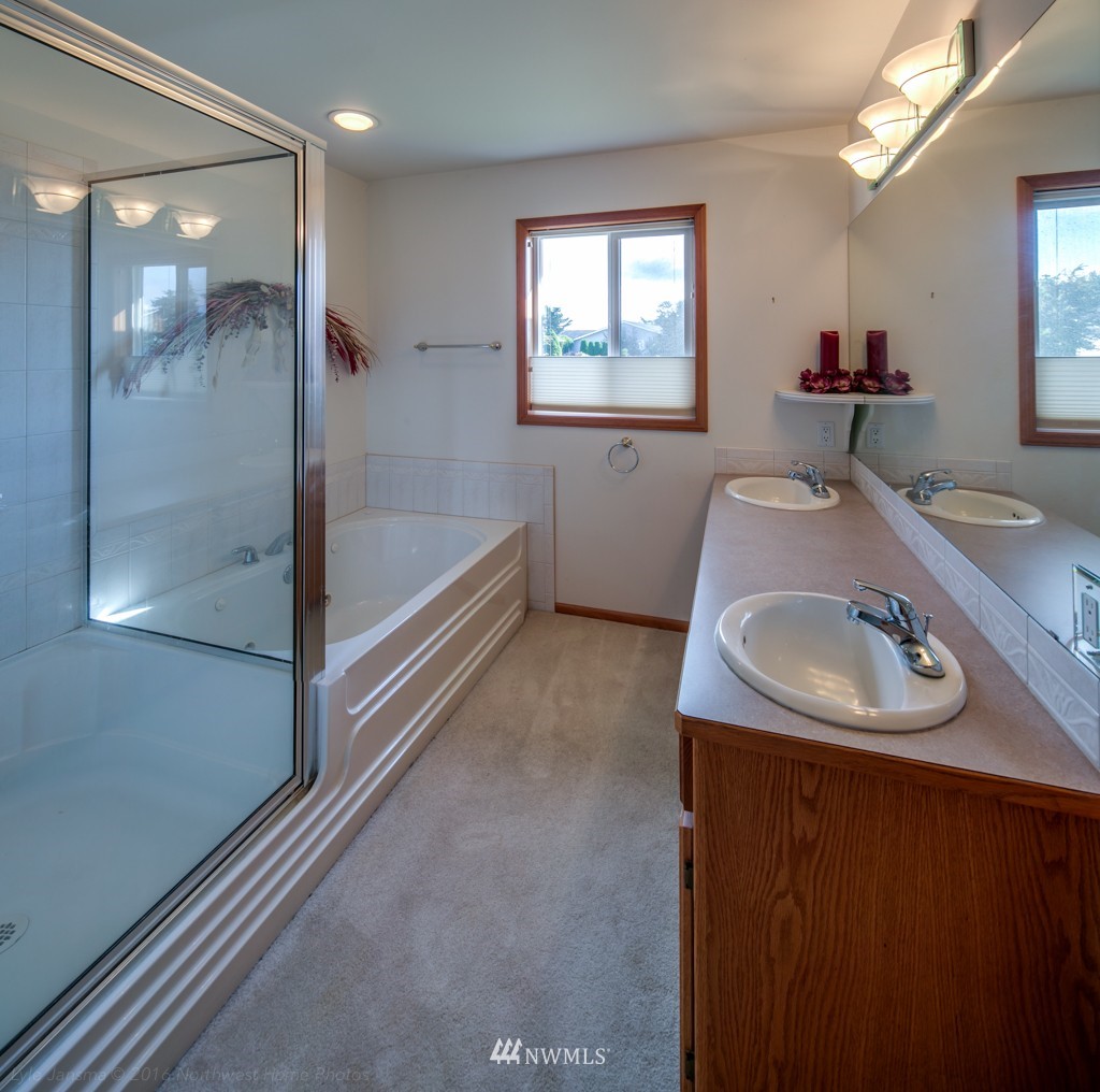 8256 Comox Road Blaine, WA 98230 - Photo 14 of 18 Gallery Image 14