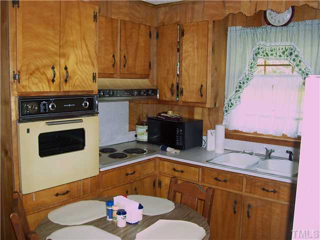 901 Semora Road Roxboro, NC 27574 - Photo 5 of 13