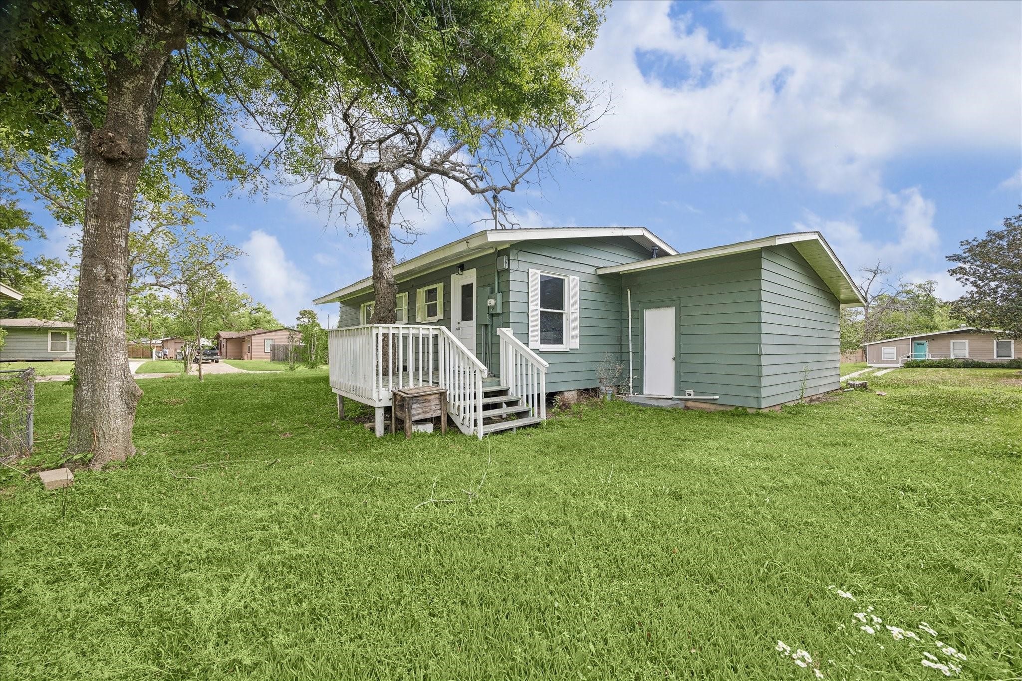613 Winding Way Street Lake Jackson, TX 77566 - Photo 11 of 11